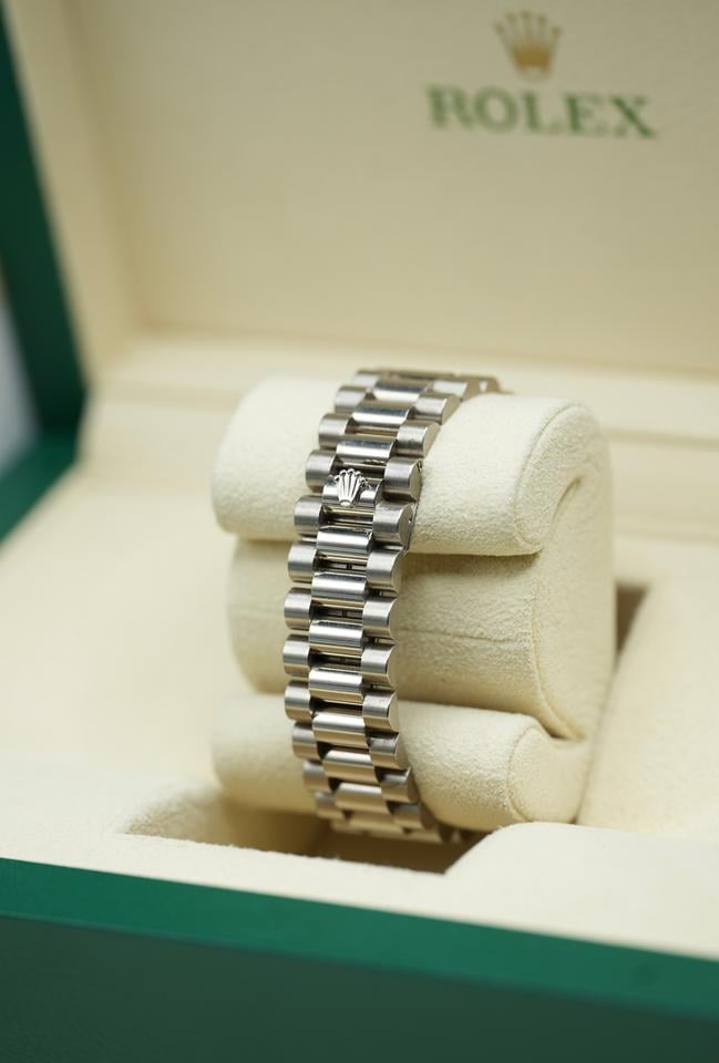 Rolex Day-Date 36 18239 36mm White Gold Grey Diamond Dial Jubilee Bracelet