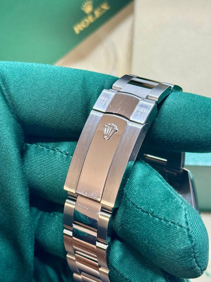 Rolex Sky-Dweller 326934 42mm Black Dial Stainless Steel Automatic Watch