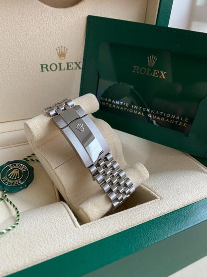 Rolex Sky-Dweller 326934 42mm Blue Dial Jubilee Bracelet Automatic Watch