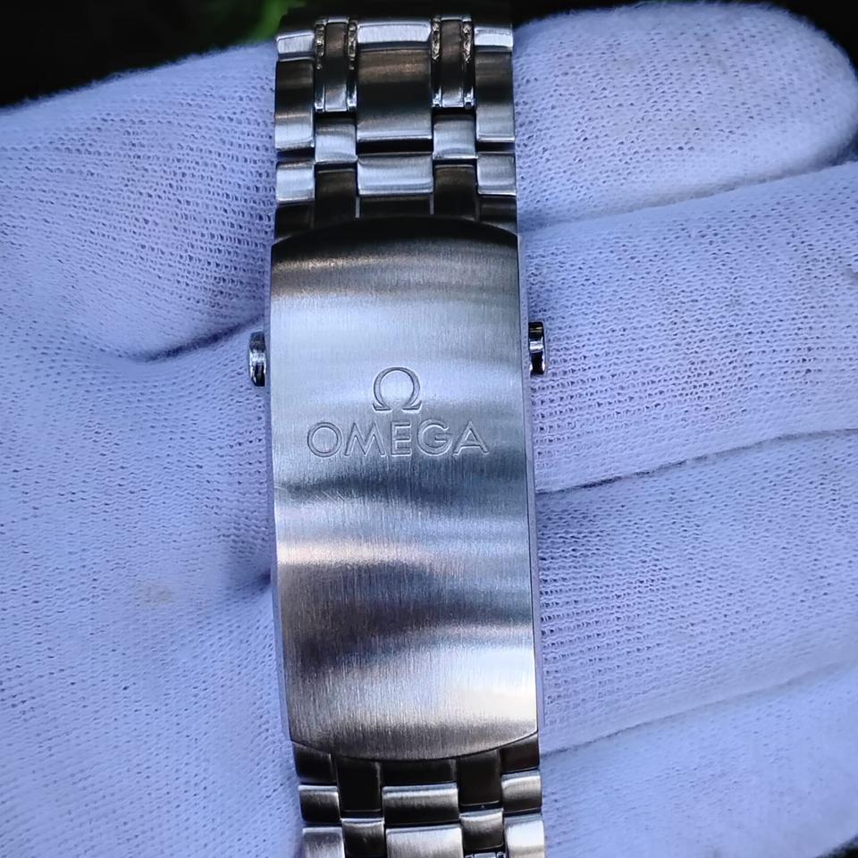 OMEGA Seamaster Diver 300M 210.30.42.20.06.001 42mm Grey Wave Dial Stainless Steel Automatic Watch