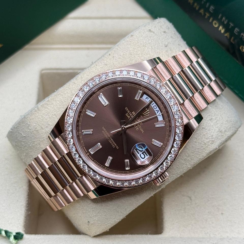 Rolex Day-Date 40 228345RBR 40mm Everose Gold Chocolate Baguette Diamond Dial President Bracelet