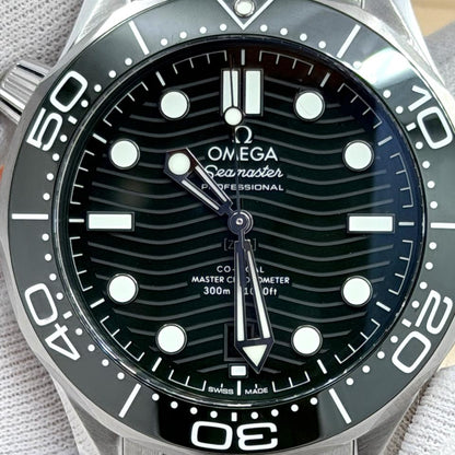 OMEGA Seamaster Diver 300M 210.30.42.20.10.001 42mm Green Ceramic Dial Stainless Steel Automatic Watch