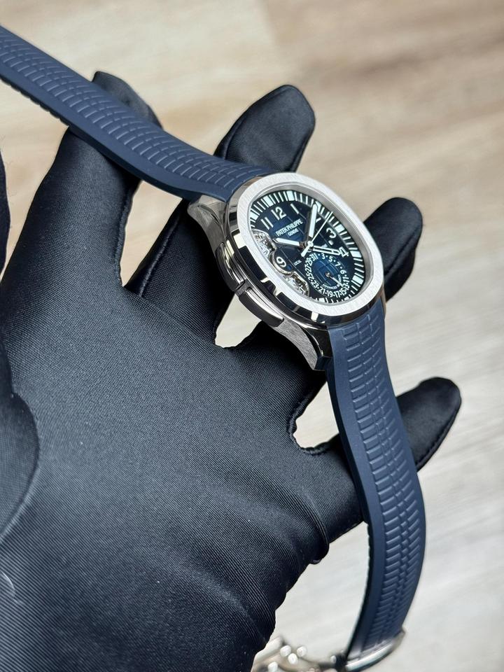 Patek Philippe Aquanaut Advanced Research 5650G-001 40.8mm White Gold Blue Dial Automatic Watch