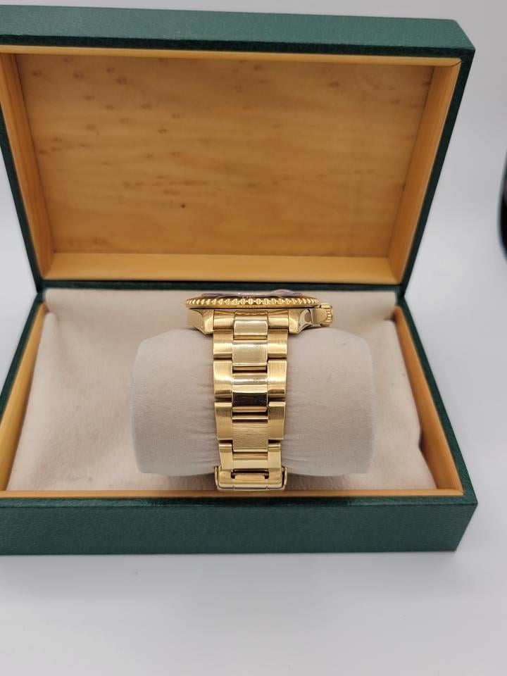 Rolex Submariner Date 16618 40mm Black Dial 18K Yellow Gold Automatic Watch