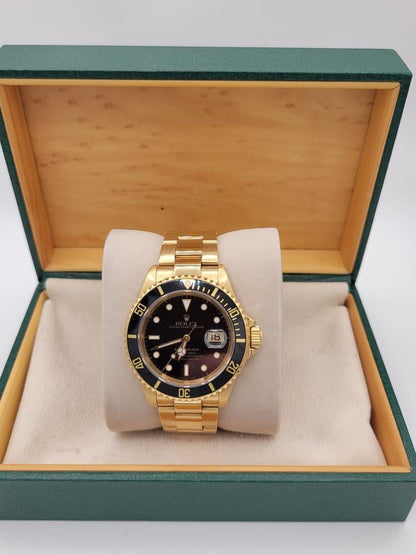 Rolex Submariner Date 16618 40mm Black Dial 18K Yellow Gold Automatic Watch