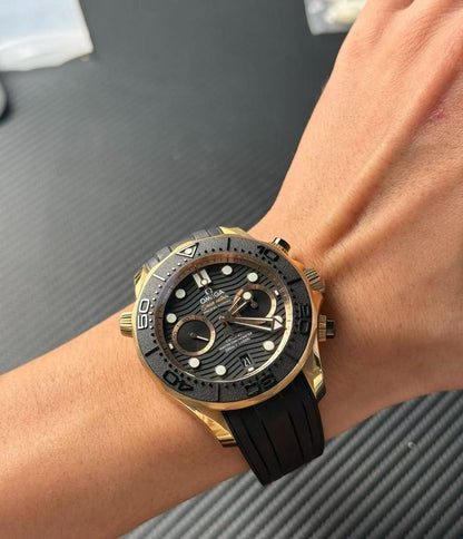 OMEGA Seamaster Diver 300M 210.62.44.51.01.001 44mm Sedna Gold Black Dial Chronograph