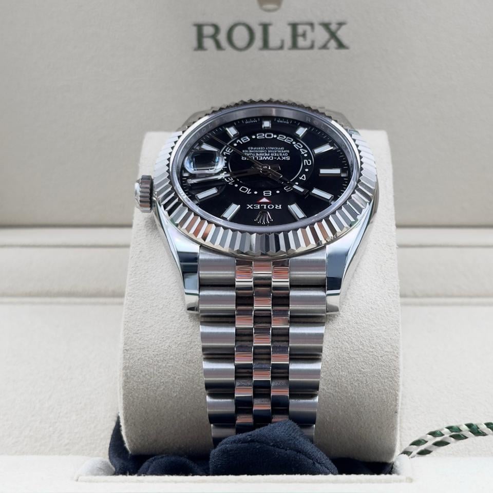 Rolex Sky-Dweller 326934 42mm Black Dial Jubilee Bracelet Automatic Watch
