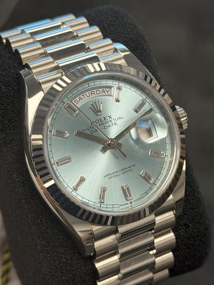 Rolex Day-Date 128236 36mm Platinum Blue Dial President Bracelet Automatic Watch