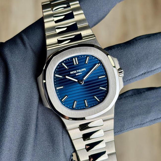 Patek Philippe Nautilus 5810/1G-001 41mm White Gold Blue Sunburst Dial Automatic Watch