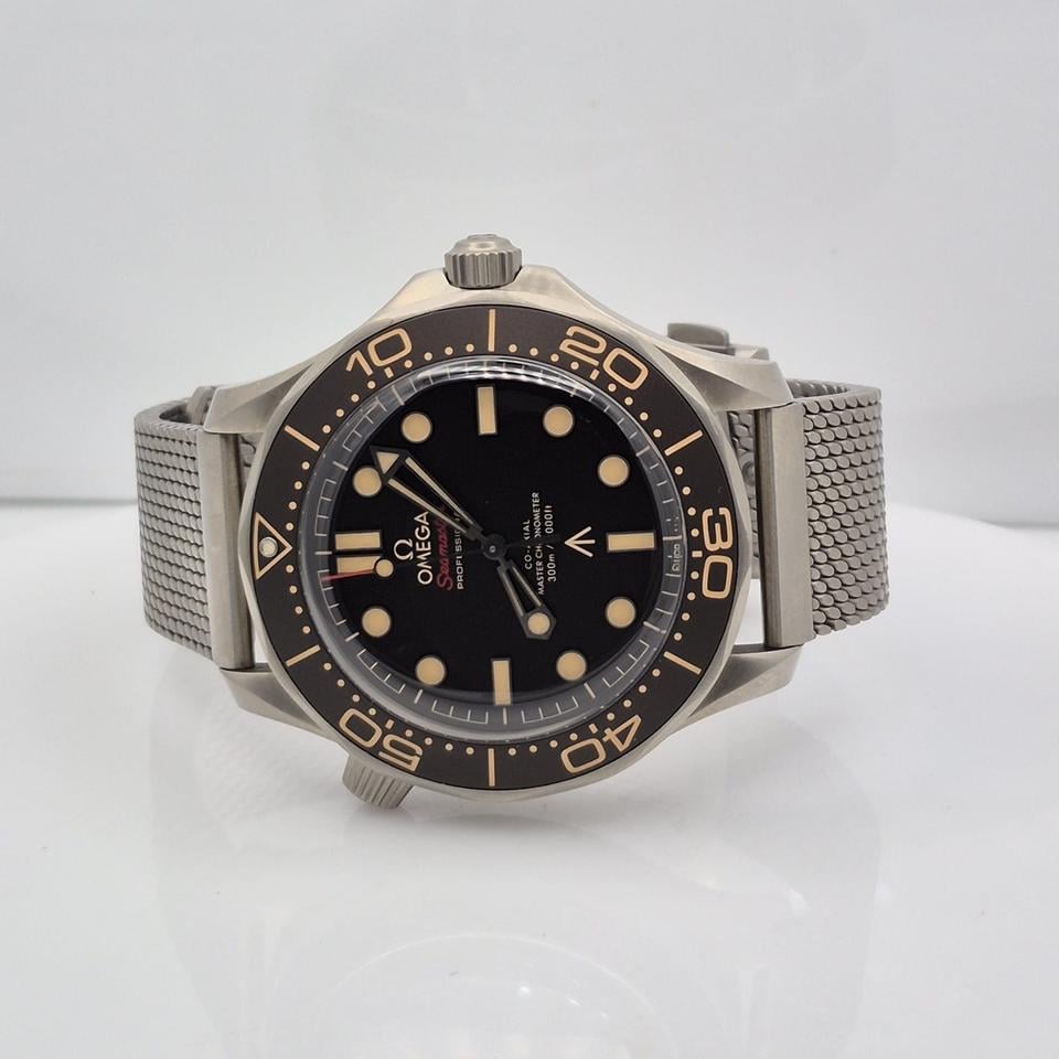 OMEGA Seamaster Diver 300M James Bond 007 42mm Titanium Black Dial Automatic Watch