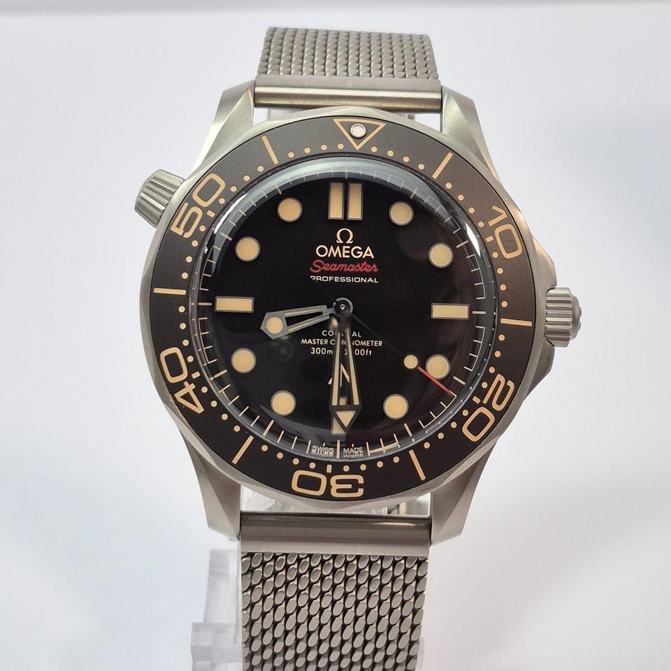 OMEGA Seamaster Diver 300M James Bond 007 42mm Titanium Black Dial Automatic Watch