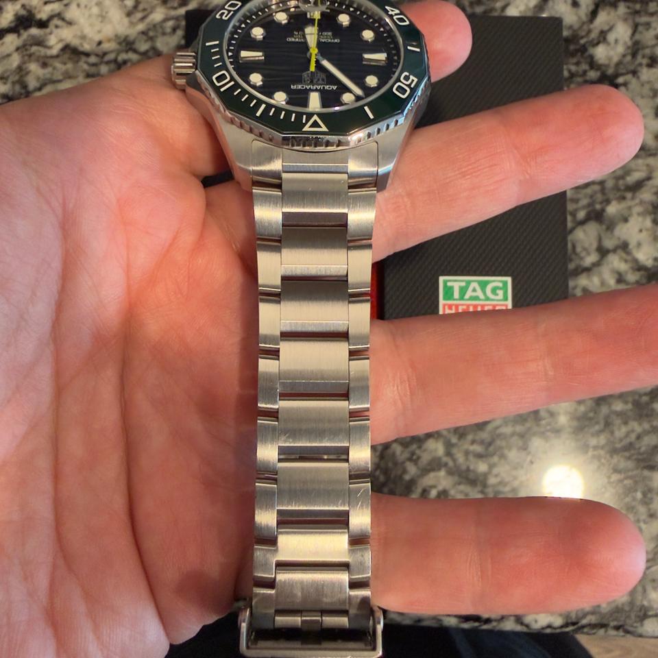 TAG Heuer Aquaracer Professional 300 Date WBP5116.BA0013 42mm Green Dial Automatic Watch