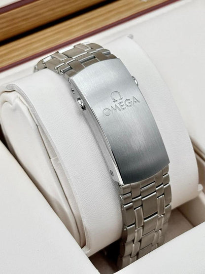 OMEGA Seamaster Diver 300M 210.30.42.20.04.001 42mm White Dial Stainless Steel Automatic Watch