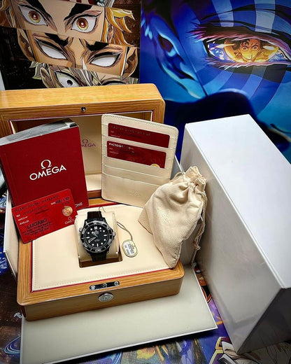 OMEGA Seamaster Diver 300M 43.5mm Black Ceramic Dial Rubber Strap Automatic Watch