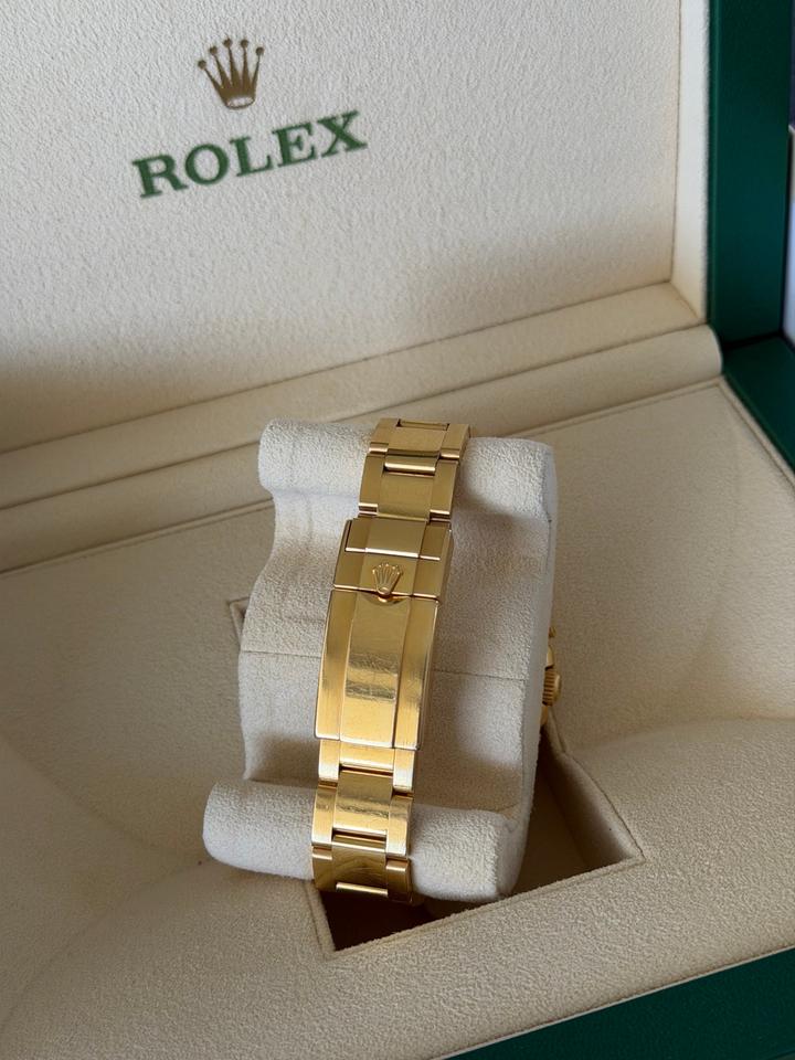 Rolex Yacht-Master II 116688 44mm 18K Yellow Gold White Dial Blue Cerachrom Bezel
