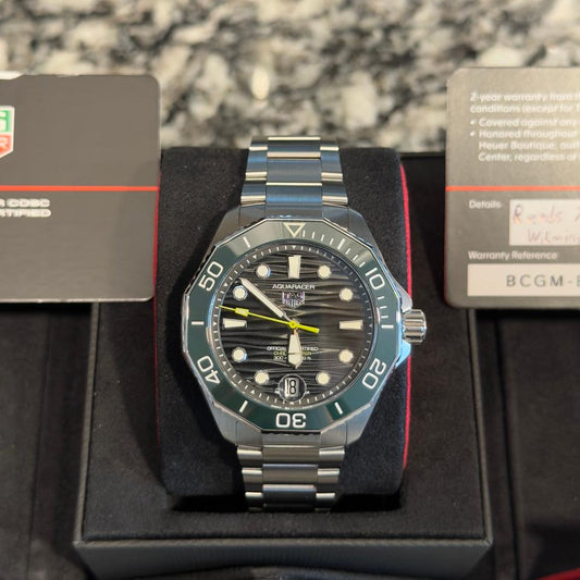 TAG Heuer Aquaracer Professional 300 Date WBP5116.BA0013 42mm Green Dial Automatic Watch