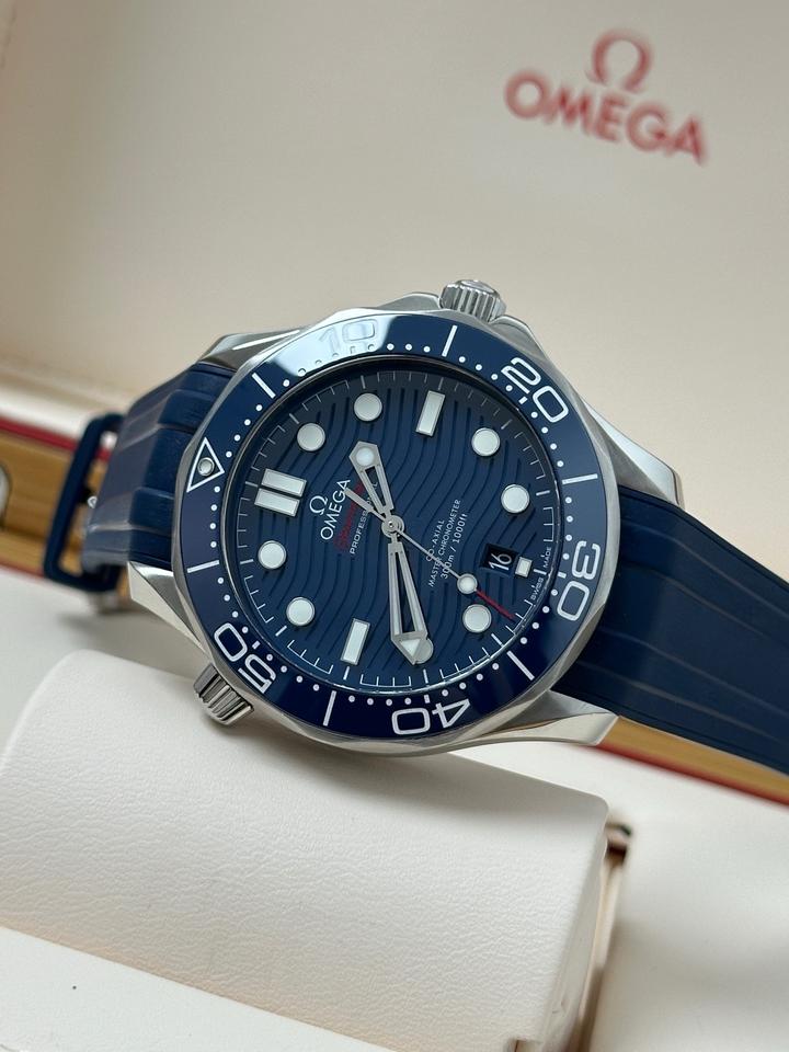 OMEGA Seamaster Diver 300M 210.32.42.20.03.001 42mm Blue Dial Rubber Strap Automatic Watch