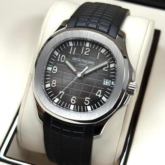 Patek Philippe Aquanaut 5167A-001 40mm Stainless Steel Black Dial Automatic Watch