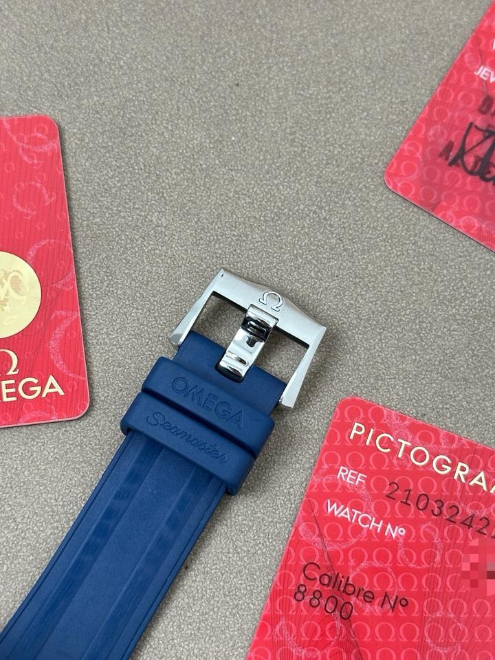 OMEGA Seamaster Diver 300M 210.32.42.20.03.001 42mm Blue Dial Rubber Strap Automatic Watch