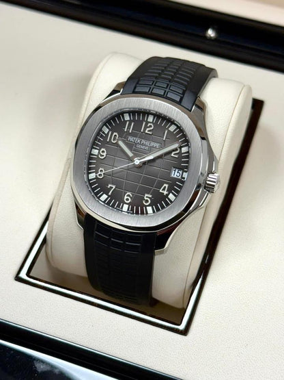 Patek Philippe Aquanaut 5167A-001 40mm Stainless Steel Black Dial Automatic Watch