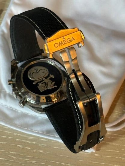 Omega Speedmaster Professional Moonwatch Snoopy Apollo 311.32.42.30.04.003